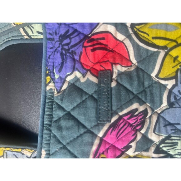 Vera Bradley Falling Flowers Tote – Floral Elegance for Everyday Style - Picture 4 of 7